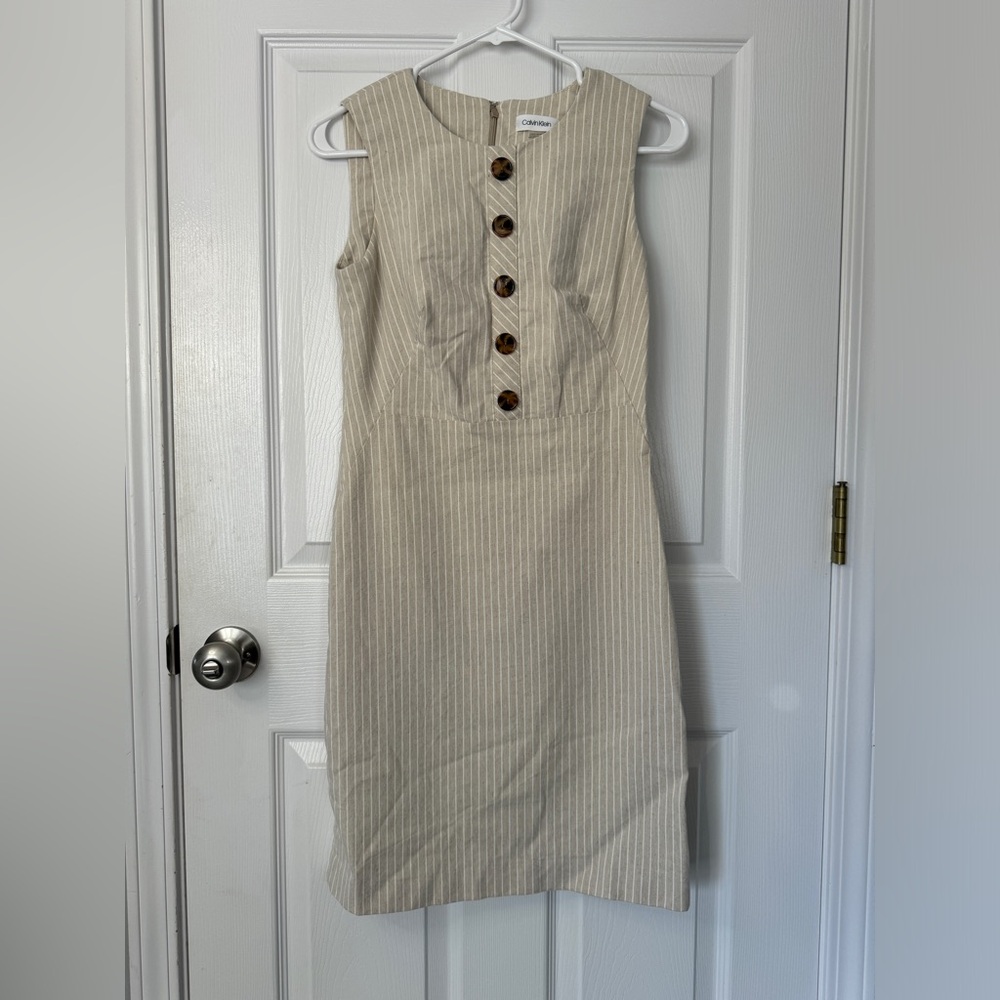 Calvin Klein Rhea Button Detail Dress
In Khaki